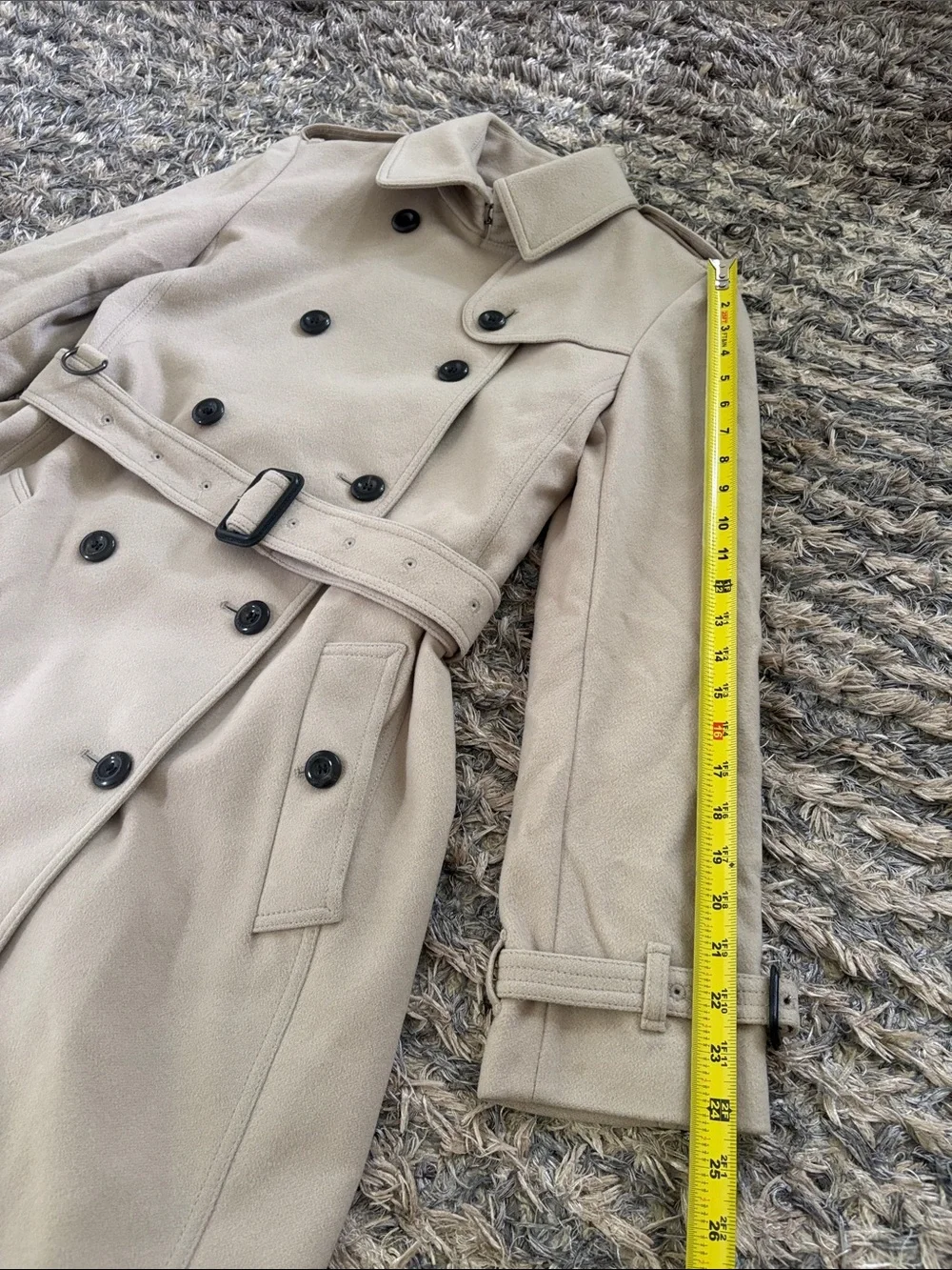 Burberry Light Beige Double-Breasted Trench Coat with Belt, Wool & Cashmere US10 - Picture 4 of 16